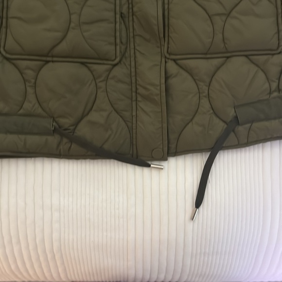 Green cropped utility puffer jacket - Picture 3 of 7